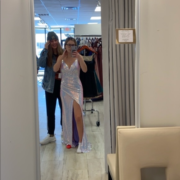 Dresses & Skirts - prom dress